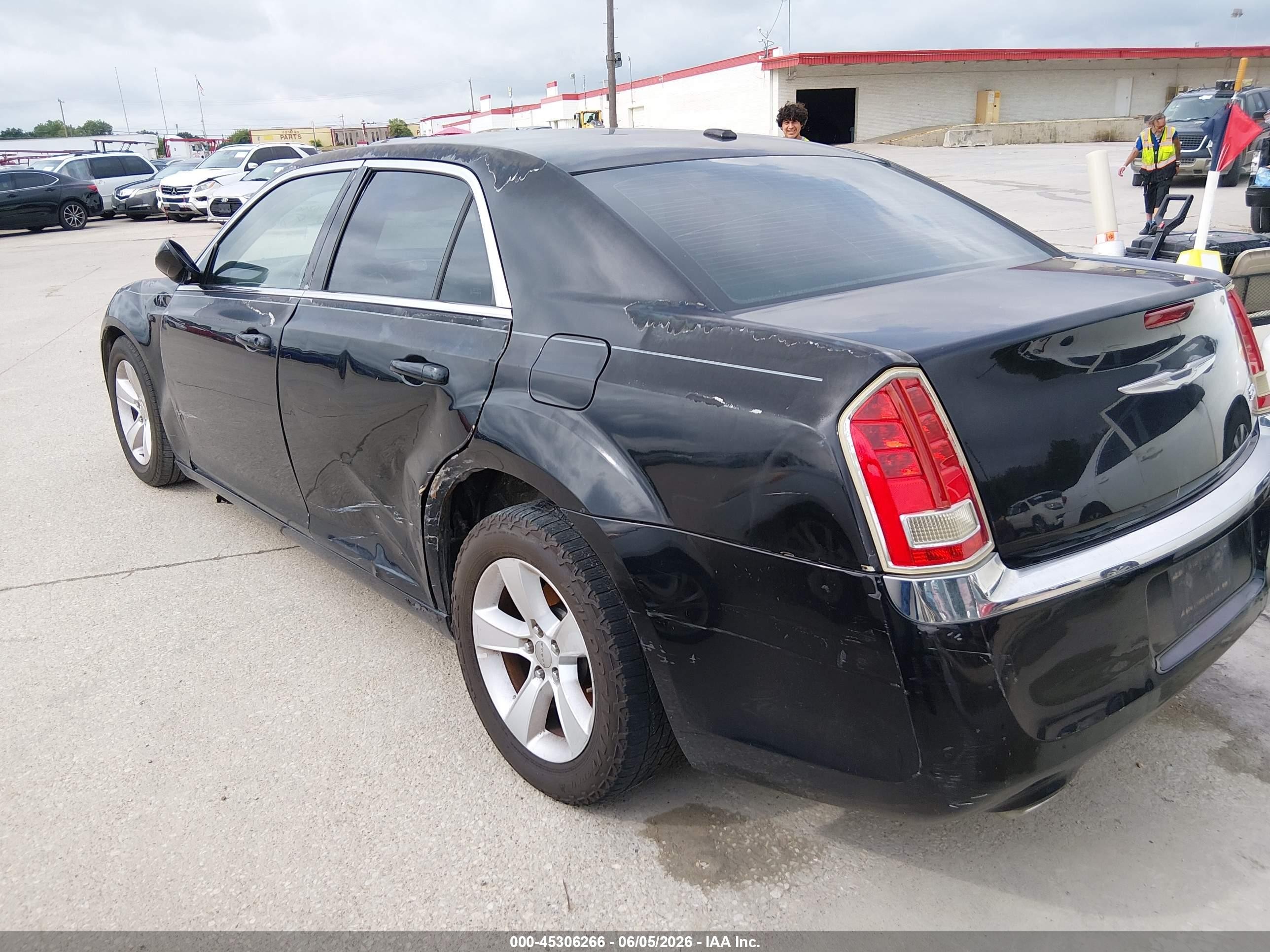 2012 Chrysler 300   Черный vin: 2C3CCAAG2CH138374
