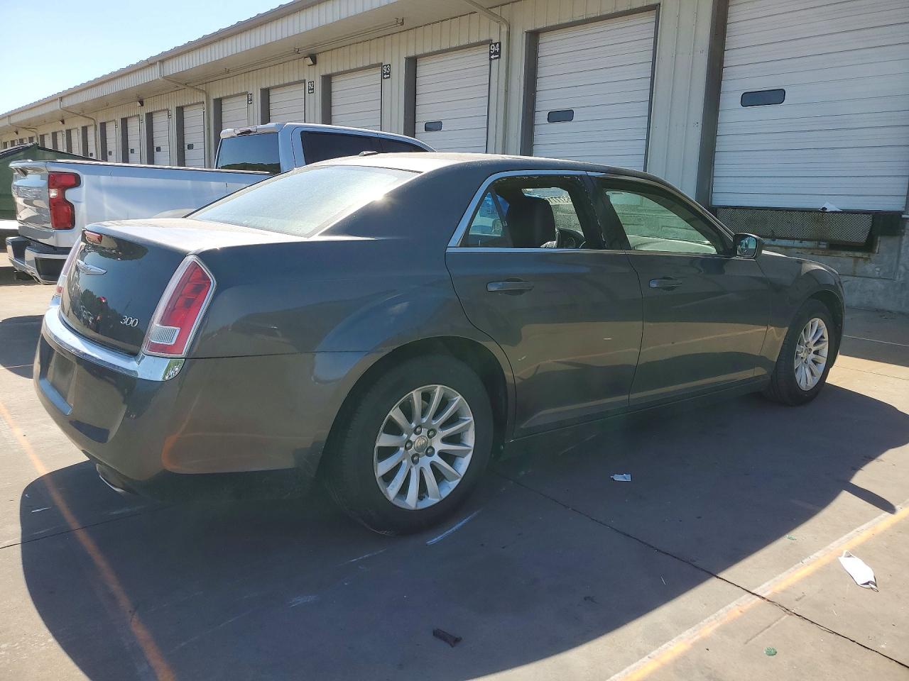 2013 Chrysler 300 Угольный vin: 2C3CCAAG2DH569136