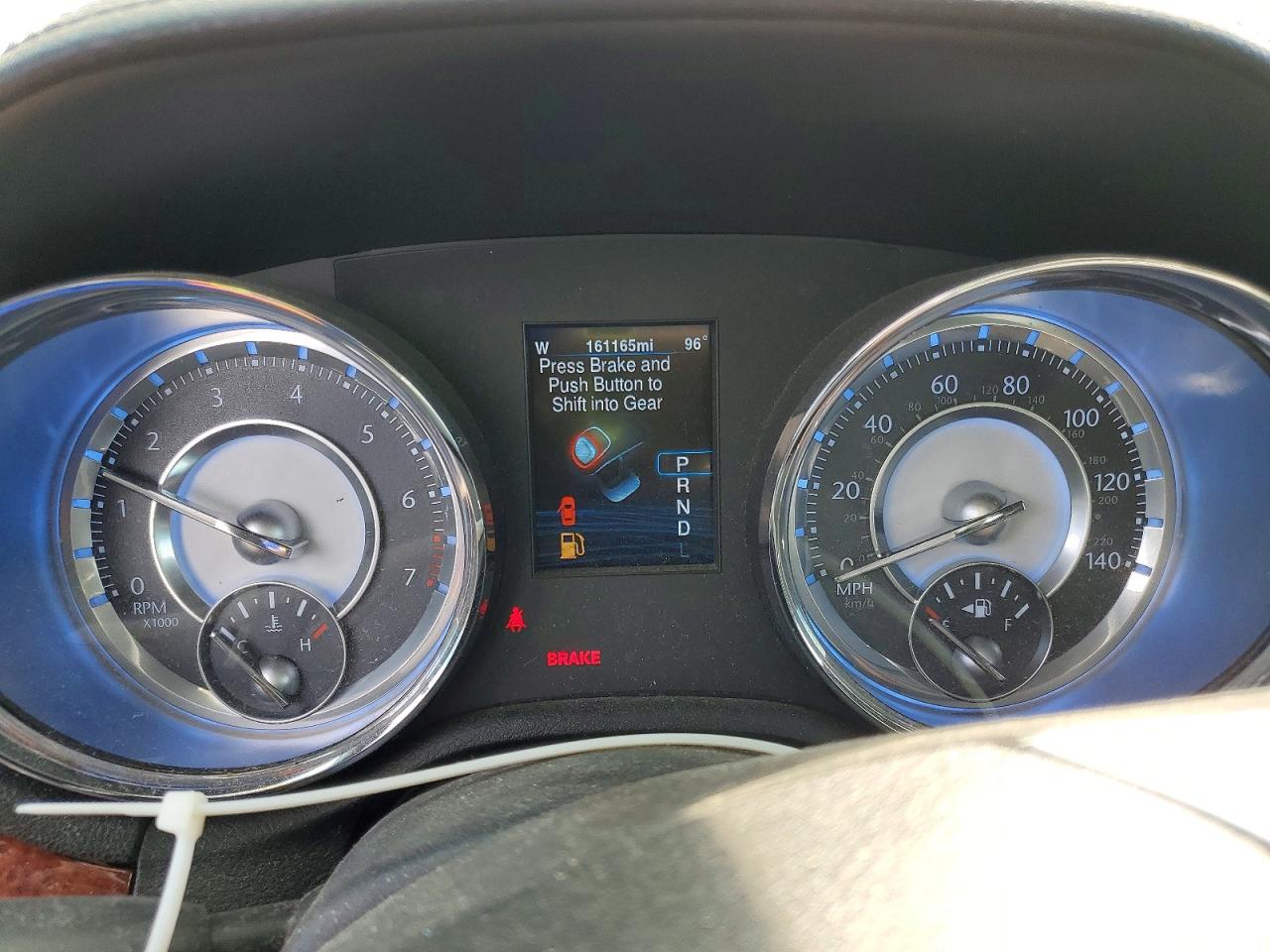 2013 Chrysler 300 Угольный vin: 2C3CCAAG2DH569136