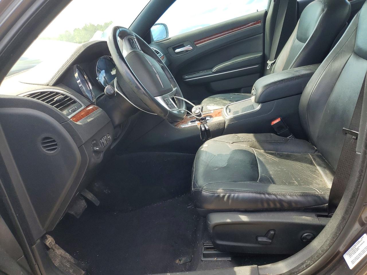 2013 Chrysler 300 Угольный vin: 2C3CCAAG2DH569136