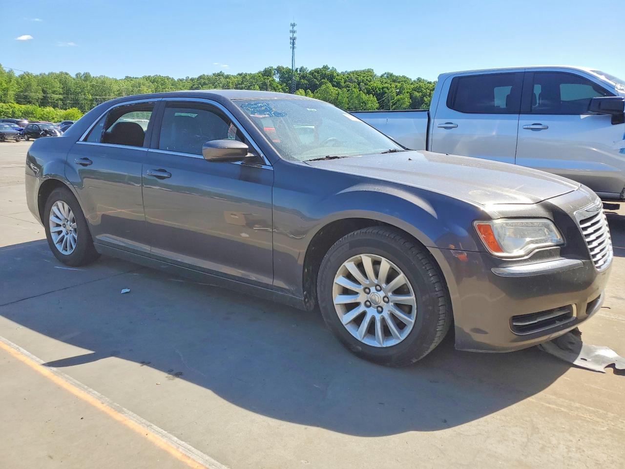 2013 Chrysler 300 Угольный vin: 2C3CCAAG2DH569136