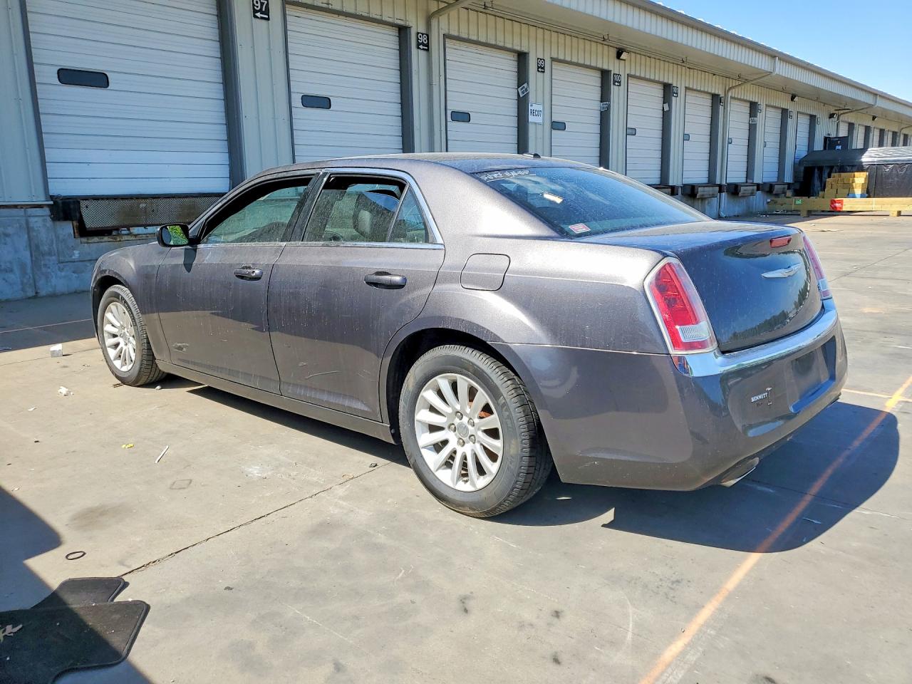 2013 Chrysler 300 Угольный vin: 2C3CCAAG2DH569136