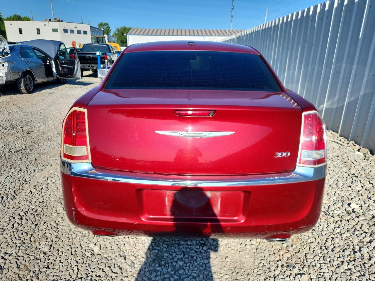 2013 Chrysler 300 Burgundy vin: 2C3CCAAG2DH569301
