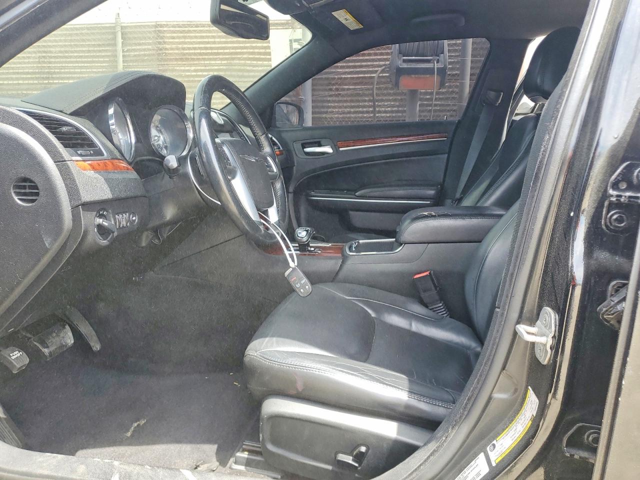 2013 Chrysler 300 Черный vin: 2C3CCAAG2DH613295