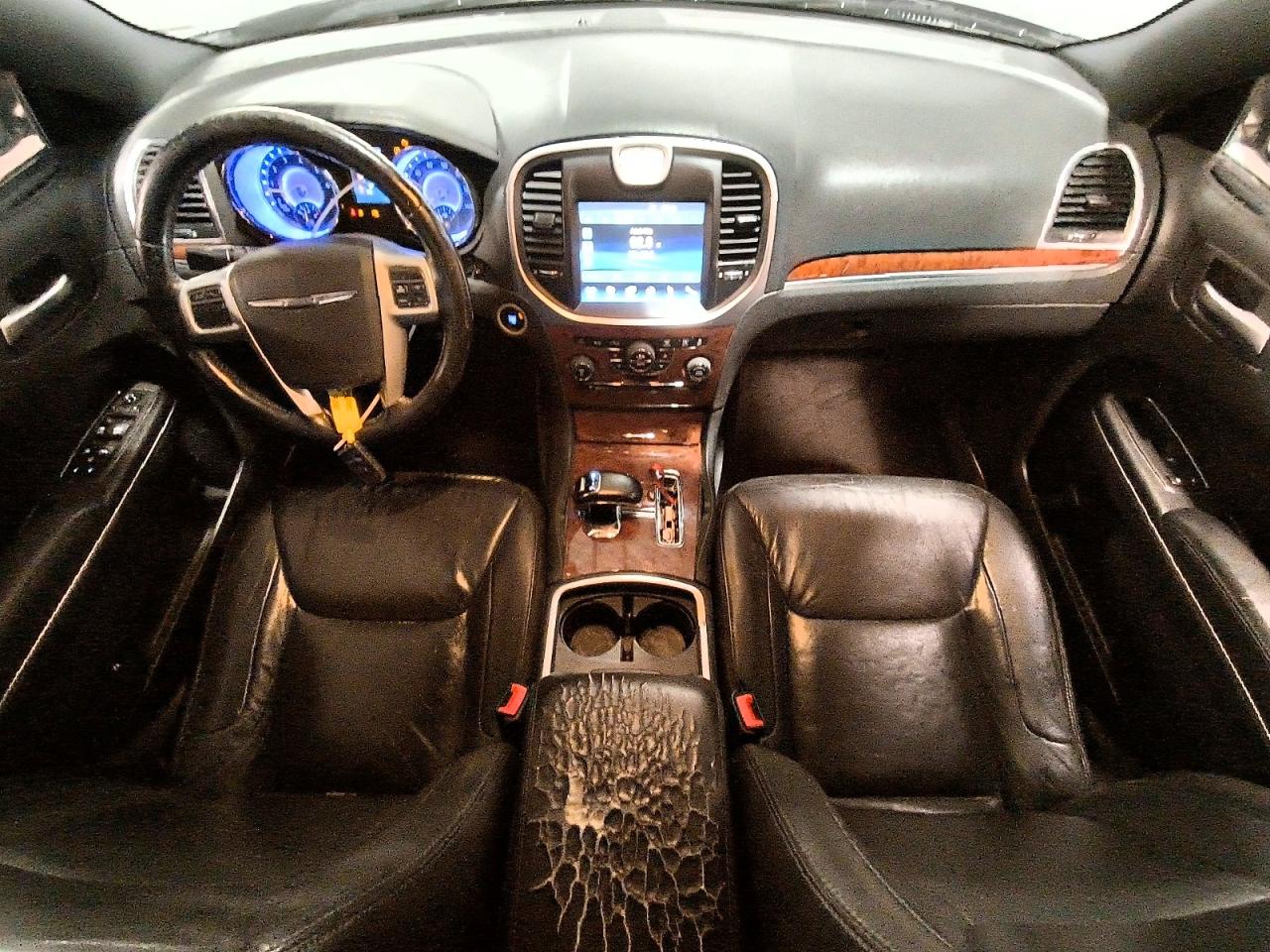 2013 Chrysler 300 Black vin: 2C3CCAAG2DH728365