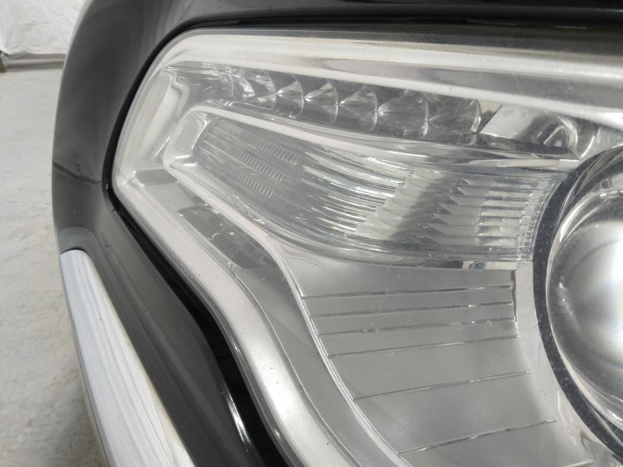 2013 Chrysler 300 Black vin: 2C3CCAAG2DH728365 Damage: Left Head Lamp, Cracked, Replacement Required