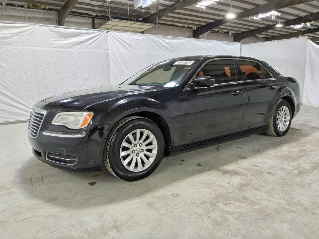 2013 Chrysler 300 Black vin: 2C3CCAAG2DH728365