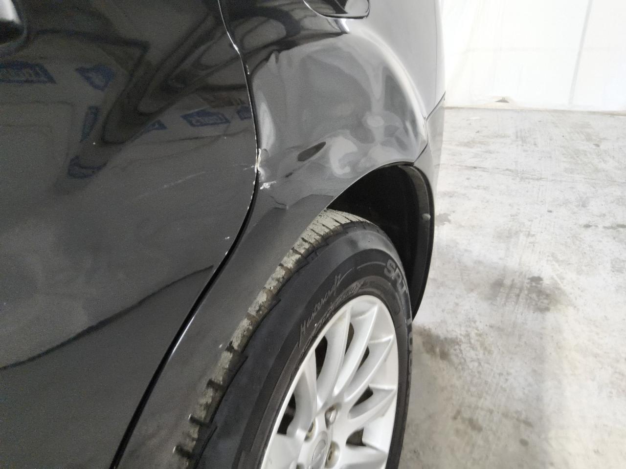 2013 Chrysler 300 Black vin: 2C3CCAAG2DH728365 Damage: Left Qtr Panel, Dent(S) W/ Paint Dmg, > 12 Inches