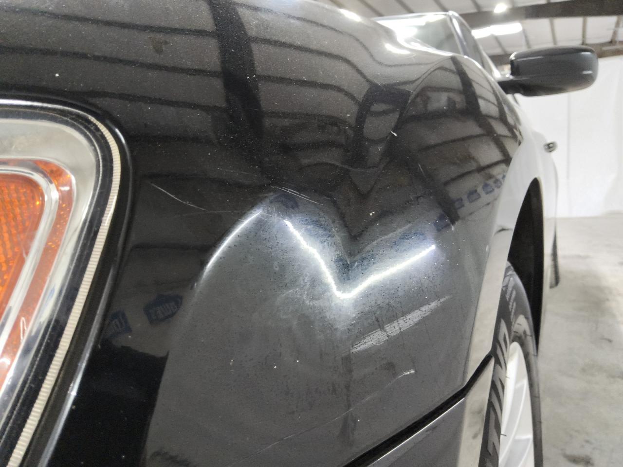 2013 Chrysler 300 Black vin: 2C3CCAAG2DH728365 Damage: Left Front Fender, Heavy Scratch, 1 To 2 Inches