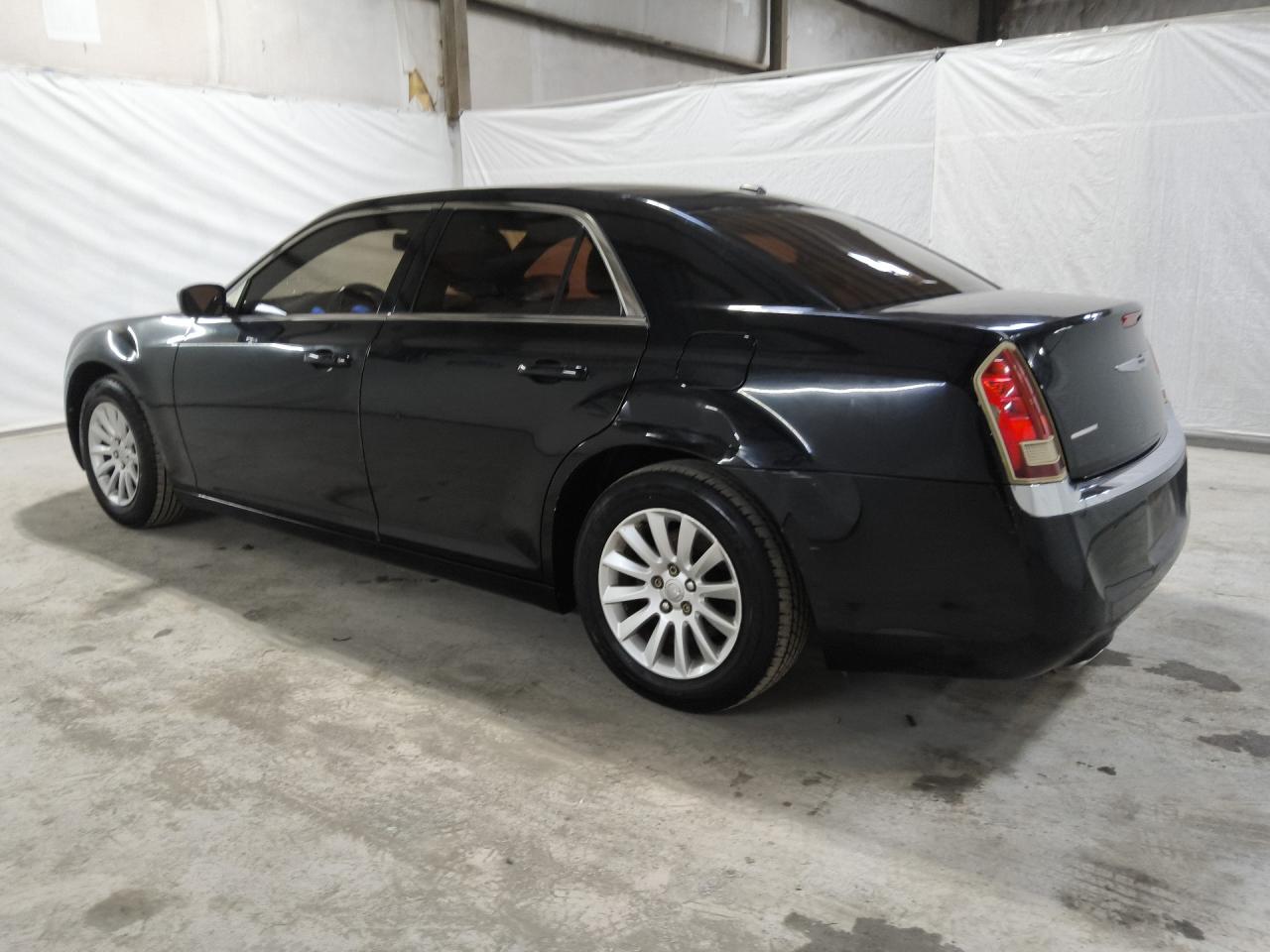 2013 Chrysler 300 Black vin: 2C3CCAAG2DH728365 Damage: Left Rear Tire, Worn, Replacement Required