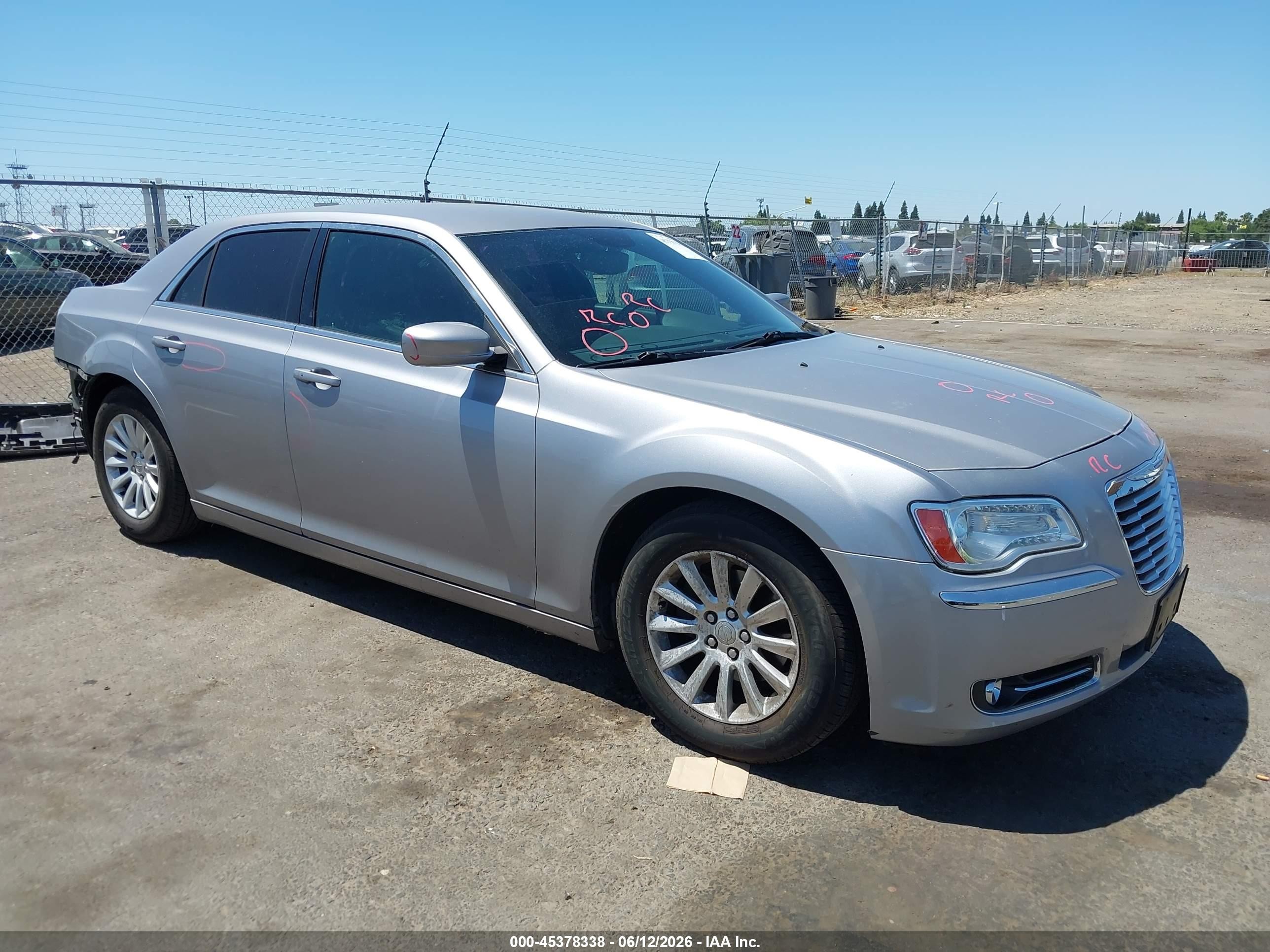2014 Chrysler 300   Silver vin: 2C3CCAAG2EH100887