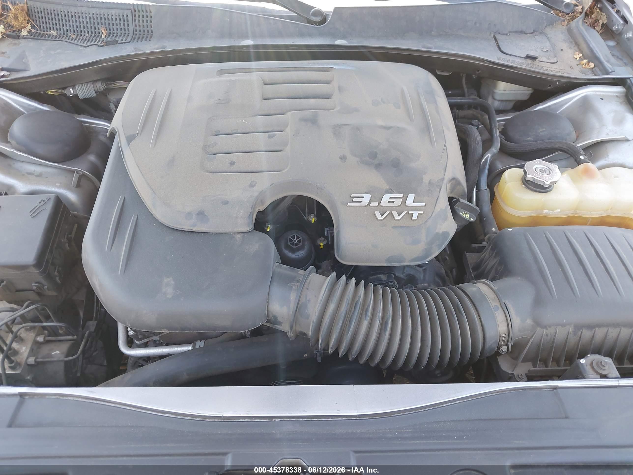 2014 Chrysler 300   Silver vin: 2C3CCAAG2EH100887