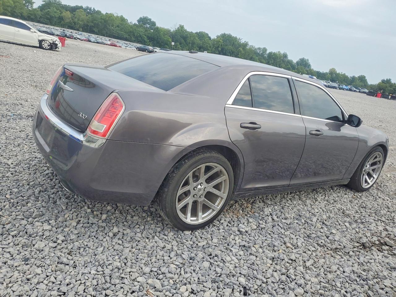 2014 Chrysler 300 Gray vin: 2C3CCAAG2EH138409