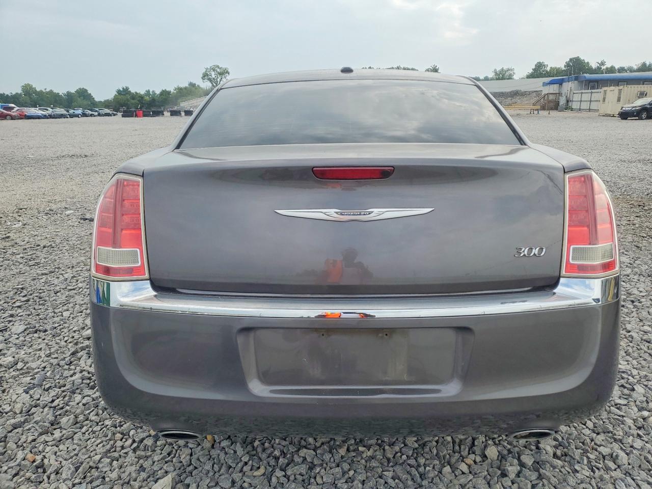 2014 Chrysler 300 Gray vin: 2C3CCAAG2EH138409