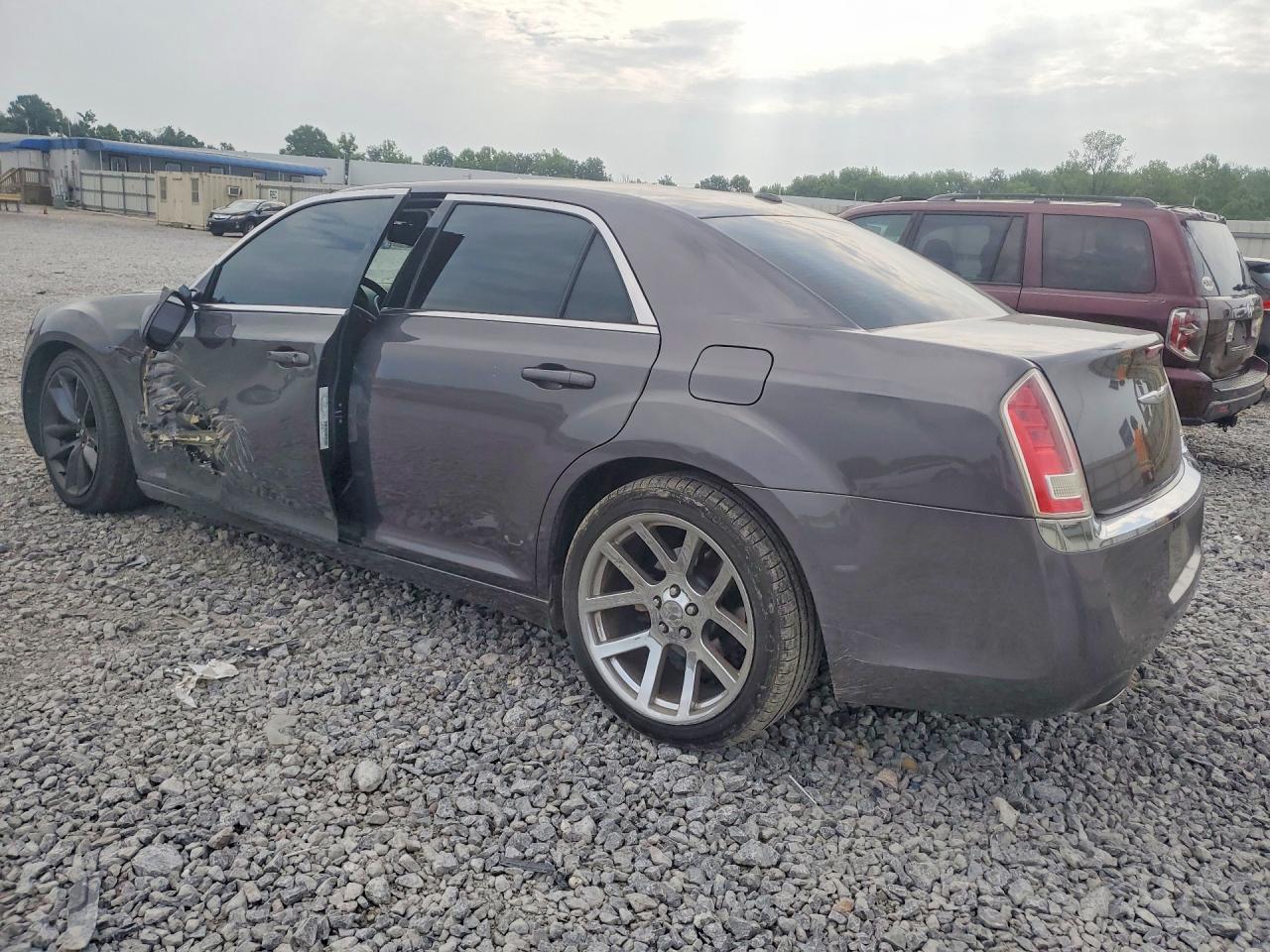 2014 Chrysler 300 Gray vin: 2C3CCAAG2EH138409