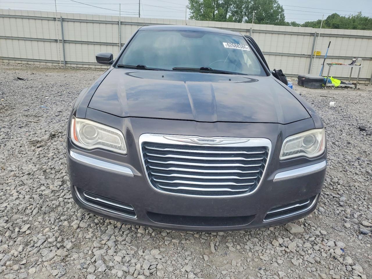 2014 Chrysler 300 Gray vin: 2C3CCAAG2EH138409