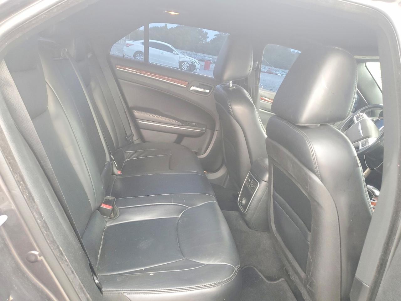 2014 Chrysler 300 Gray vin: 2C3CCAAG2EH138409
