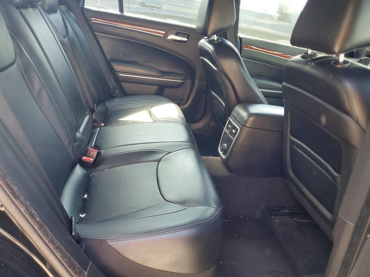 2014 Chrysler 300 Black vin: 2C3CCAAG2EH200035