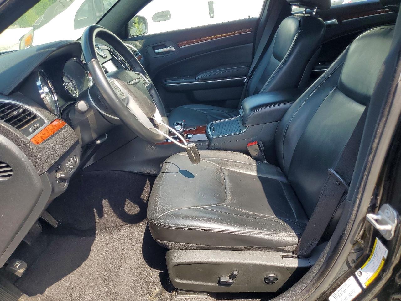 2014 Chrysler 300 Black vin: 2C3CCAAG2EH200035