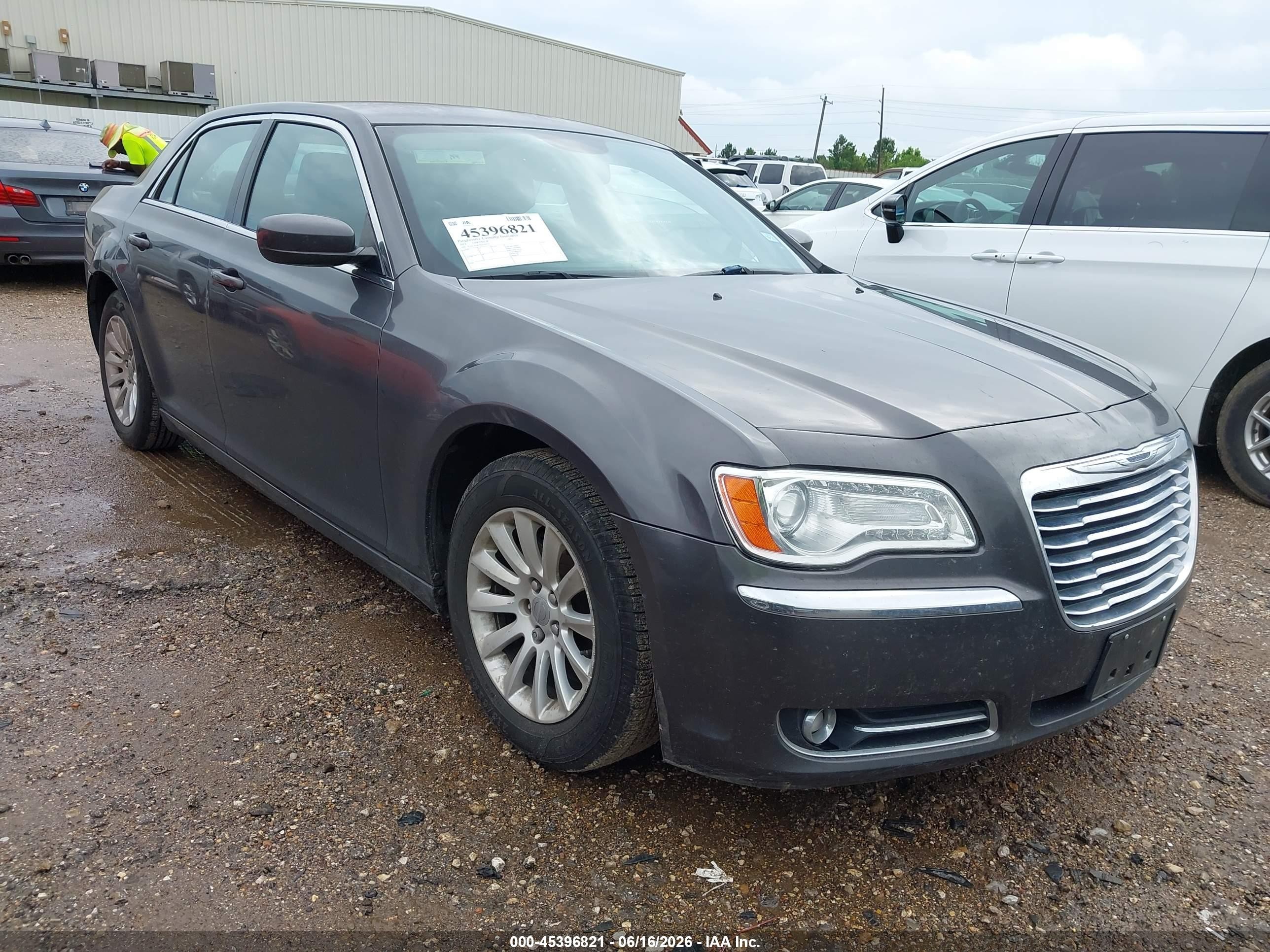 2014 Chrysler 300   Gray vin: 2C3CCAAG2EH214310