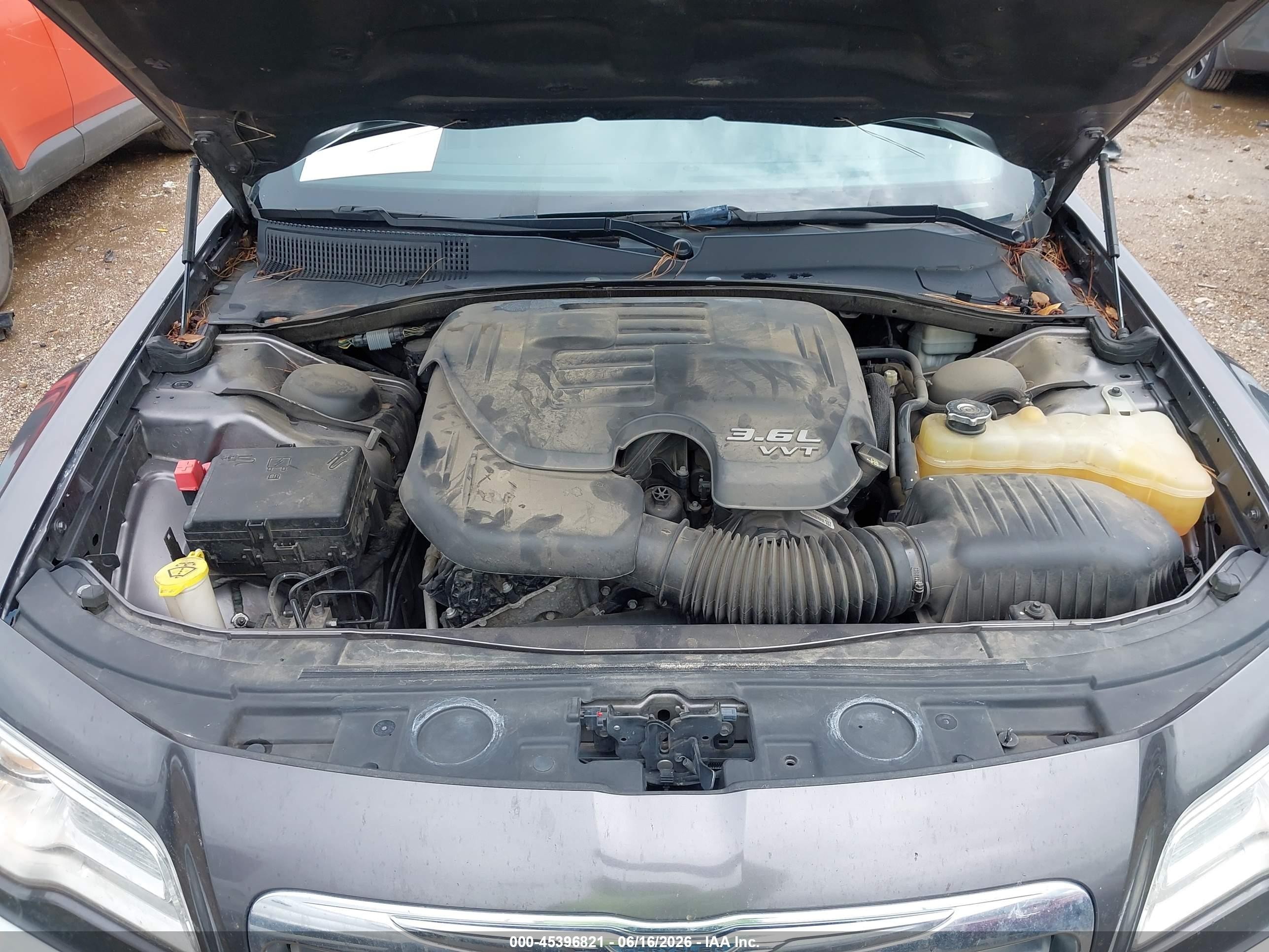 2014 Chrysler 300   Gray vin: 2C3CCAAG2EH214310