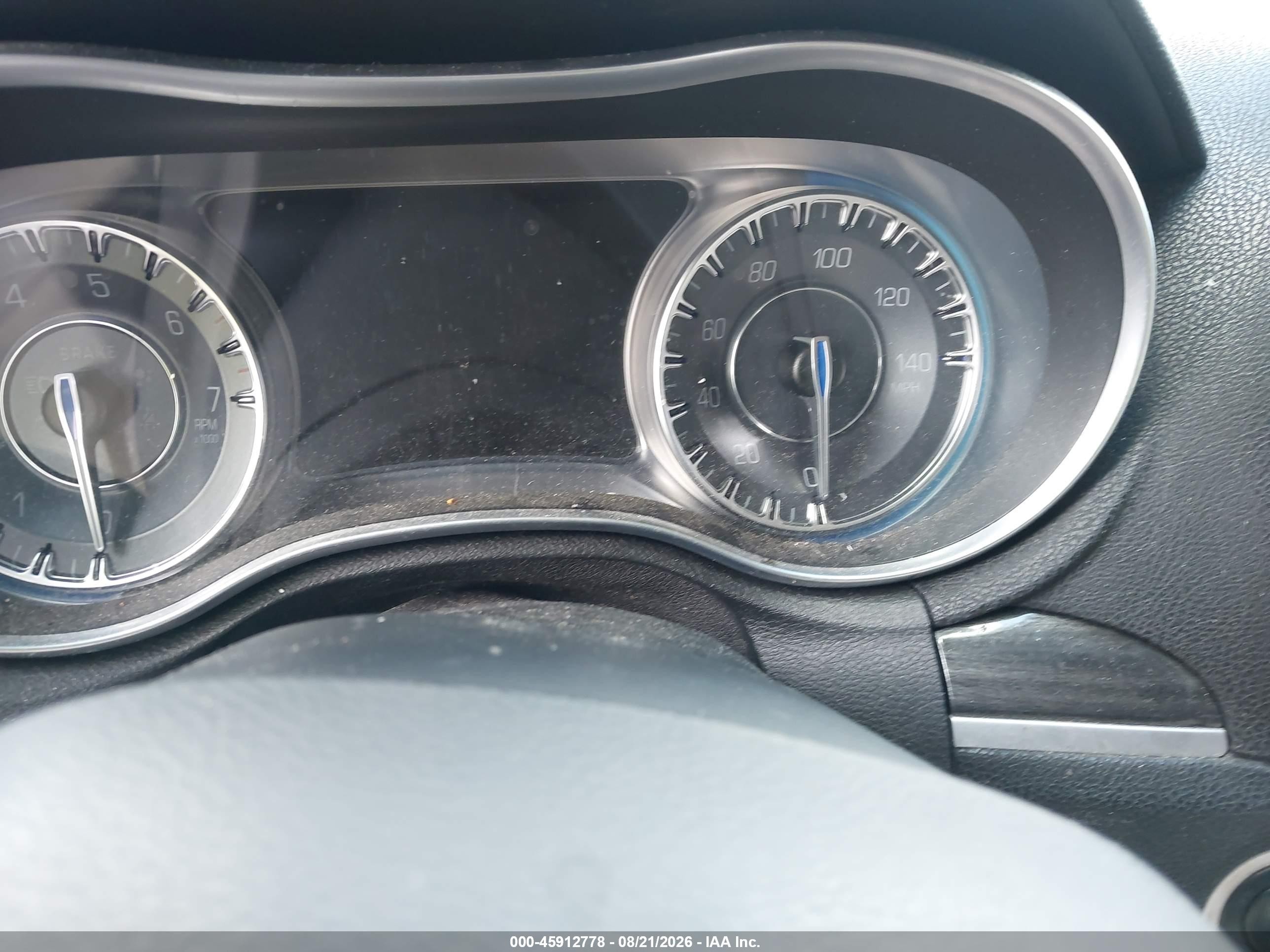 2015 Chrysler 300 Limited White vin: 2C3CCAAG2FH749283