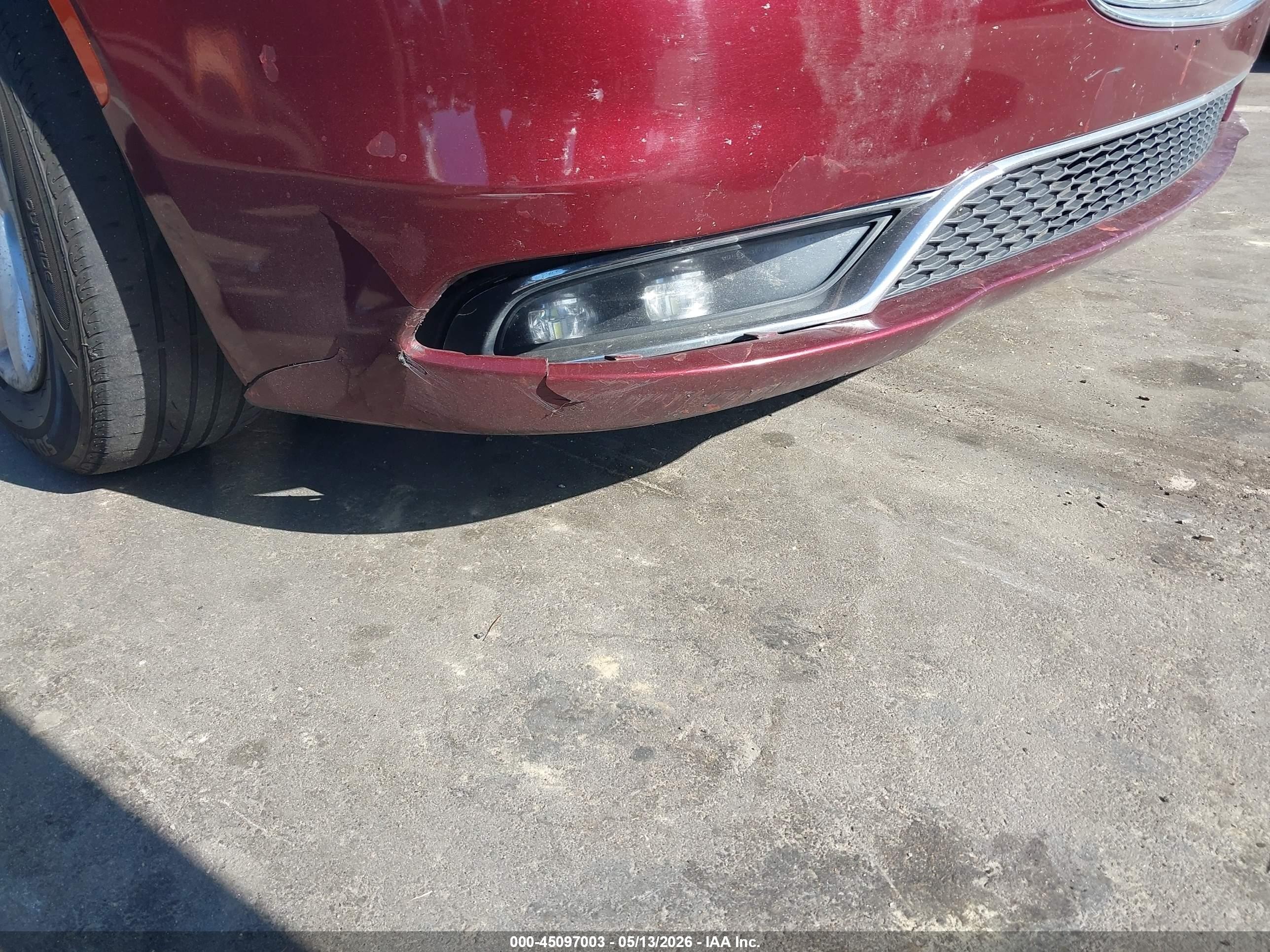 2015 Chrysler 300 Limited Красный vin: 2C3CCAAG2FH830154