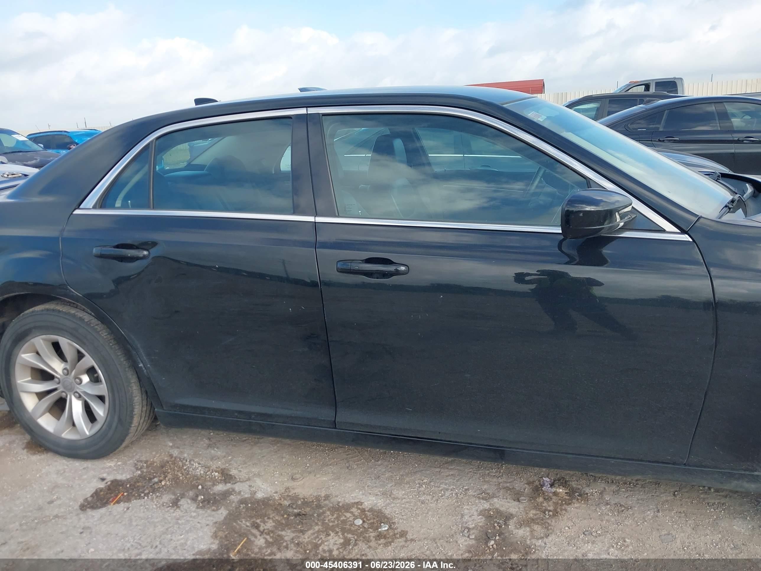 2015 Chrysler 300 Limited Black vin: 2C3CCAAG2FH849271