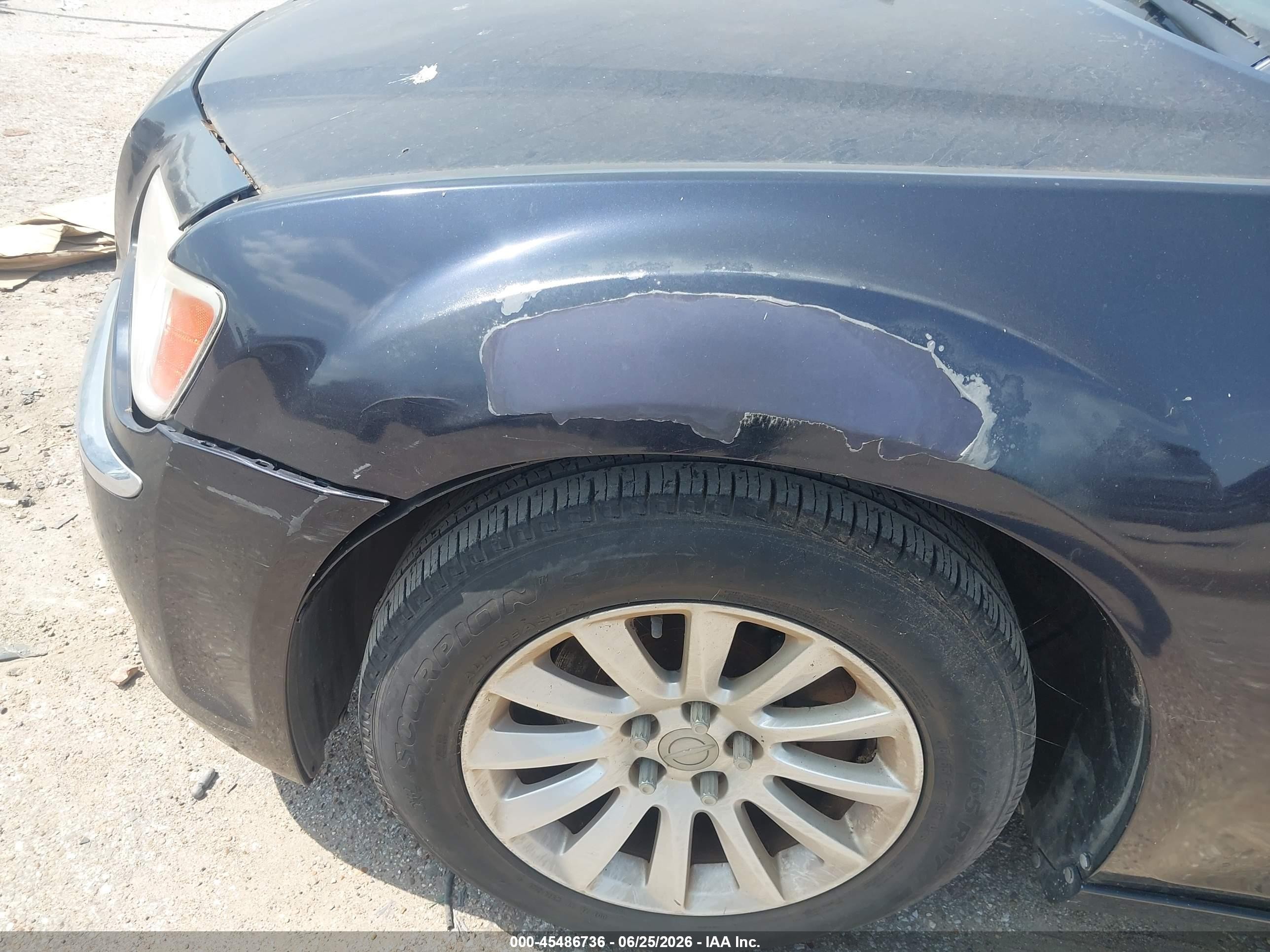 2012 Chrysler 300   Blue vin: 2C3CCAAG3CH193223