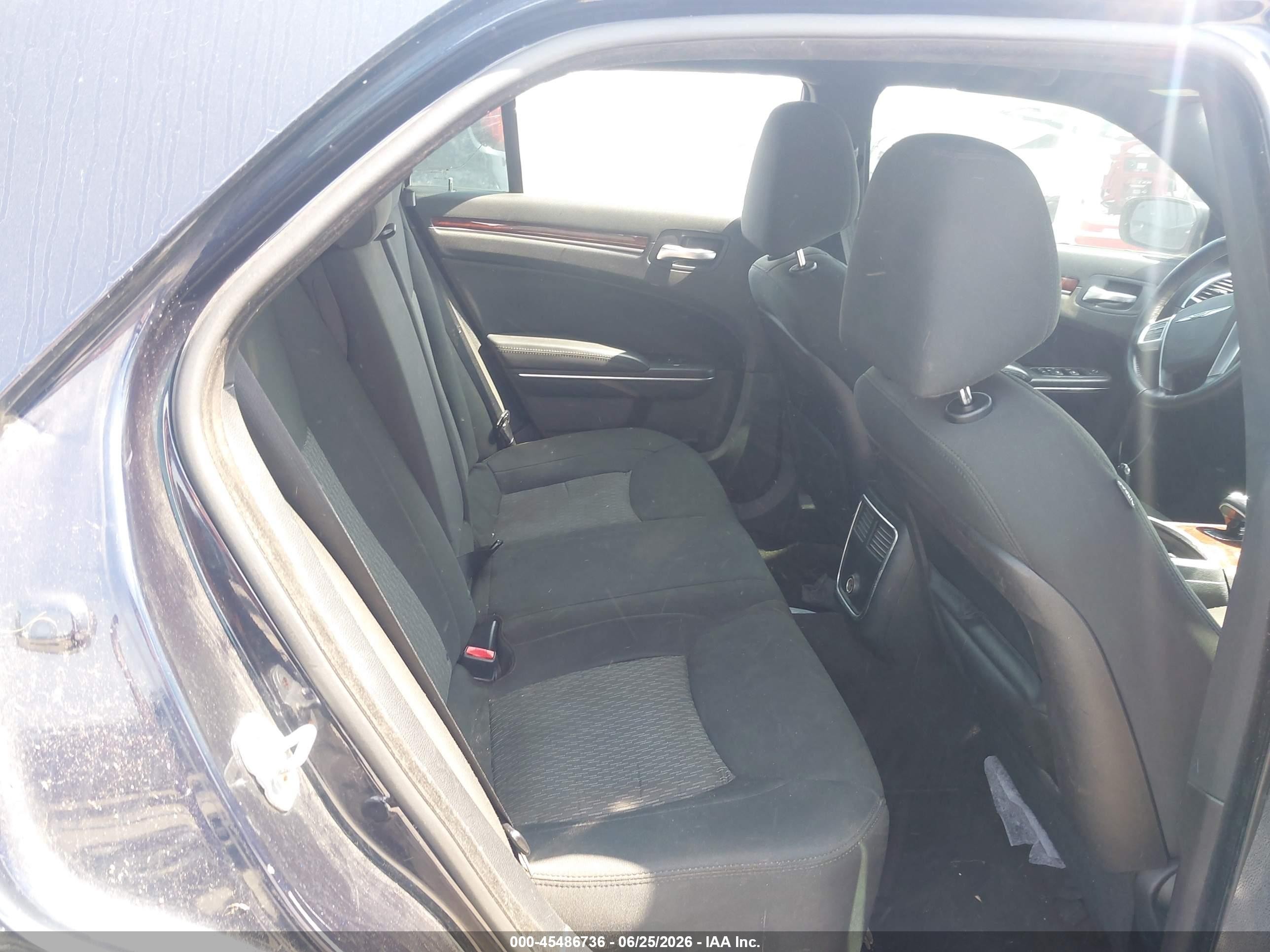 2012 Chrysler 300   Blue vin: 2C3CCAAG3CH193223