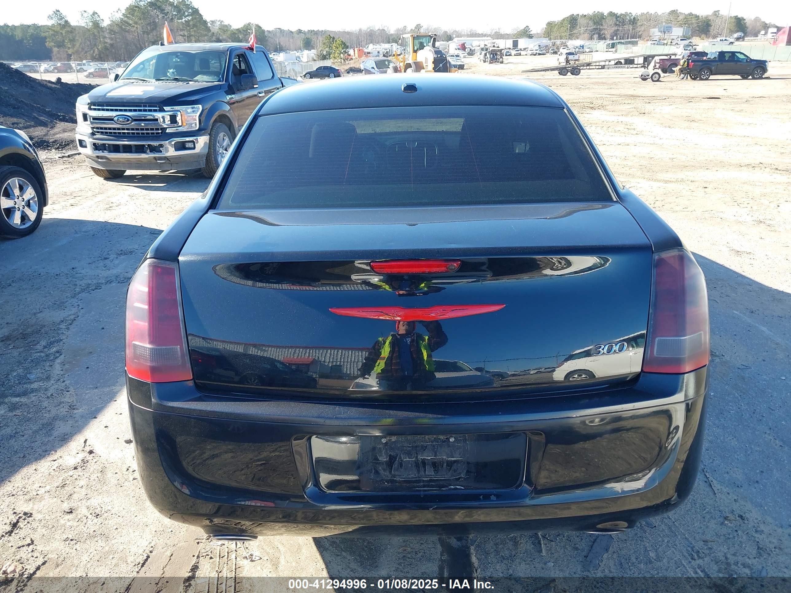2012 Chrysler 300   Black vin: 2C3CCAAG3CH234661