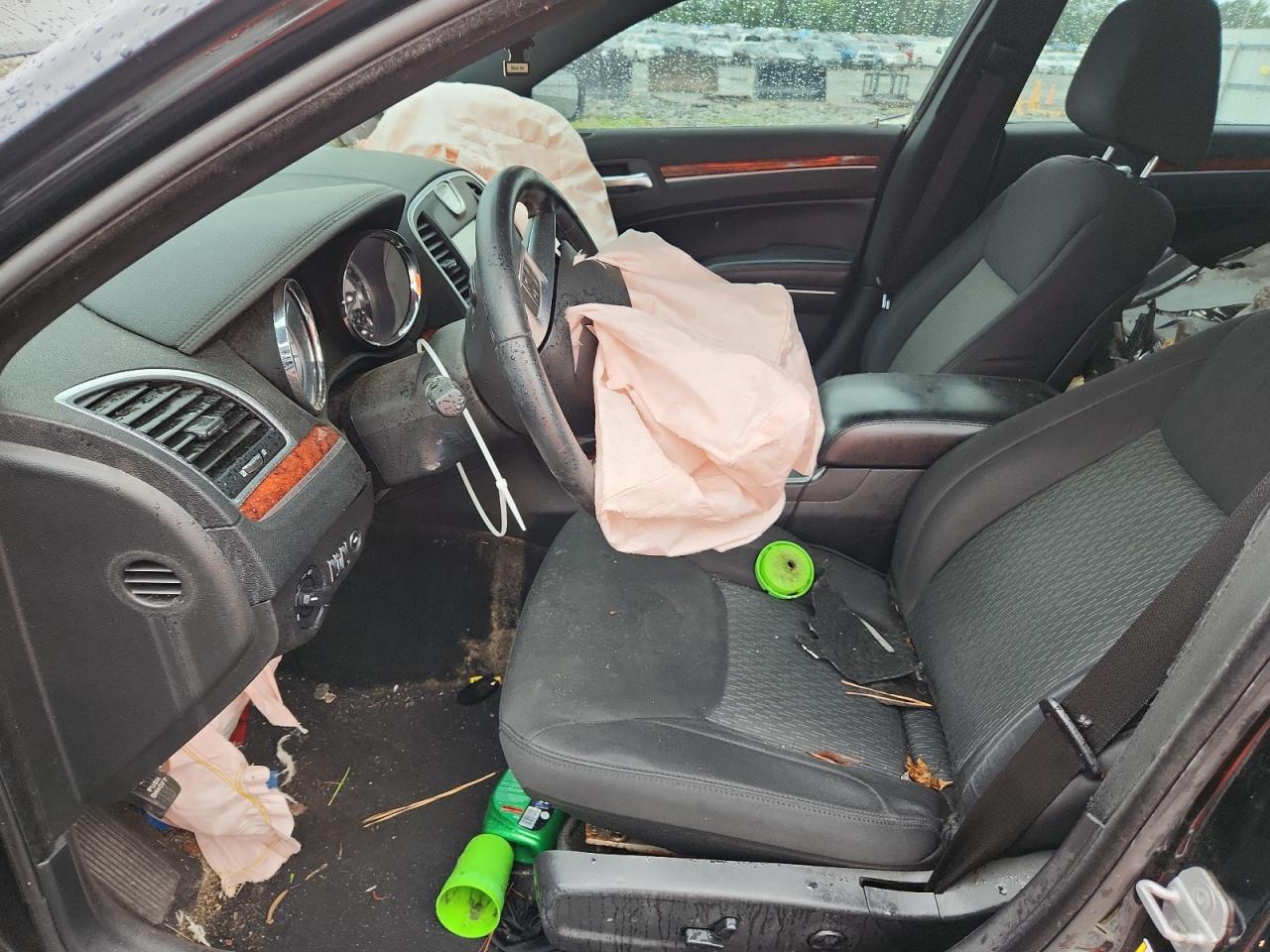 2012 Chrysler 300 Черный vin: 2C3CCAAG3CH234661