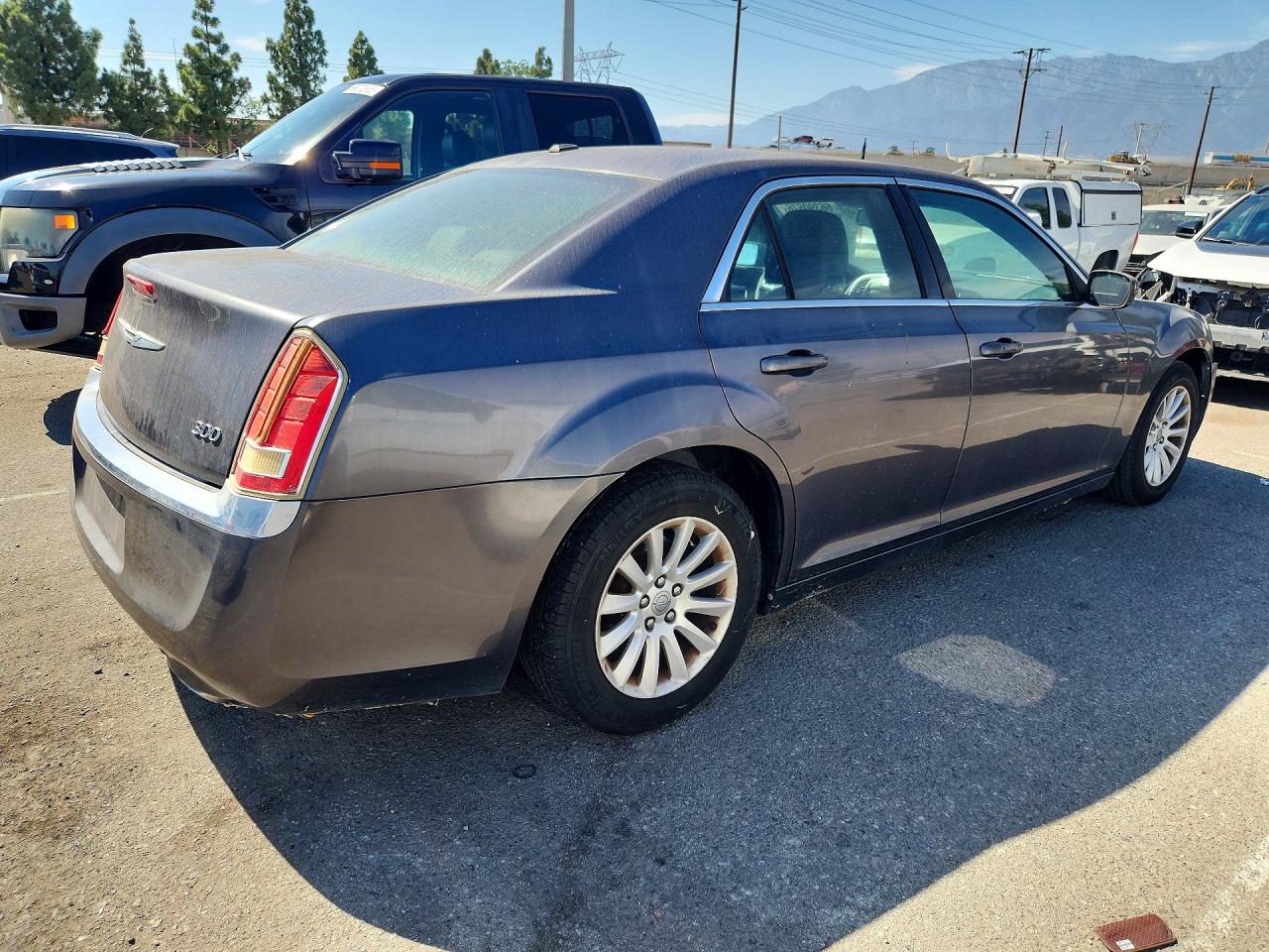 2013 Chrysler 300 Charcoal vin: 2C3CCAAG3DH561241