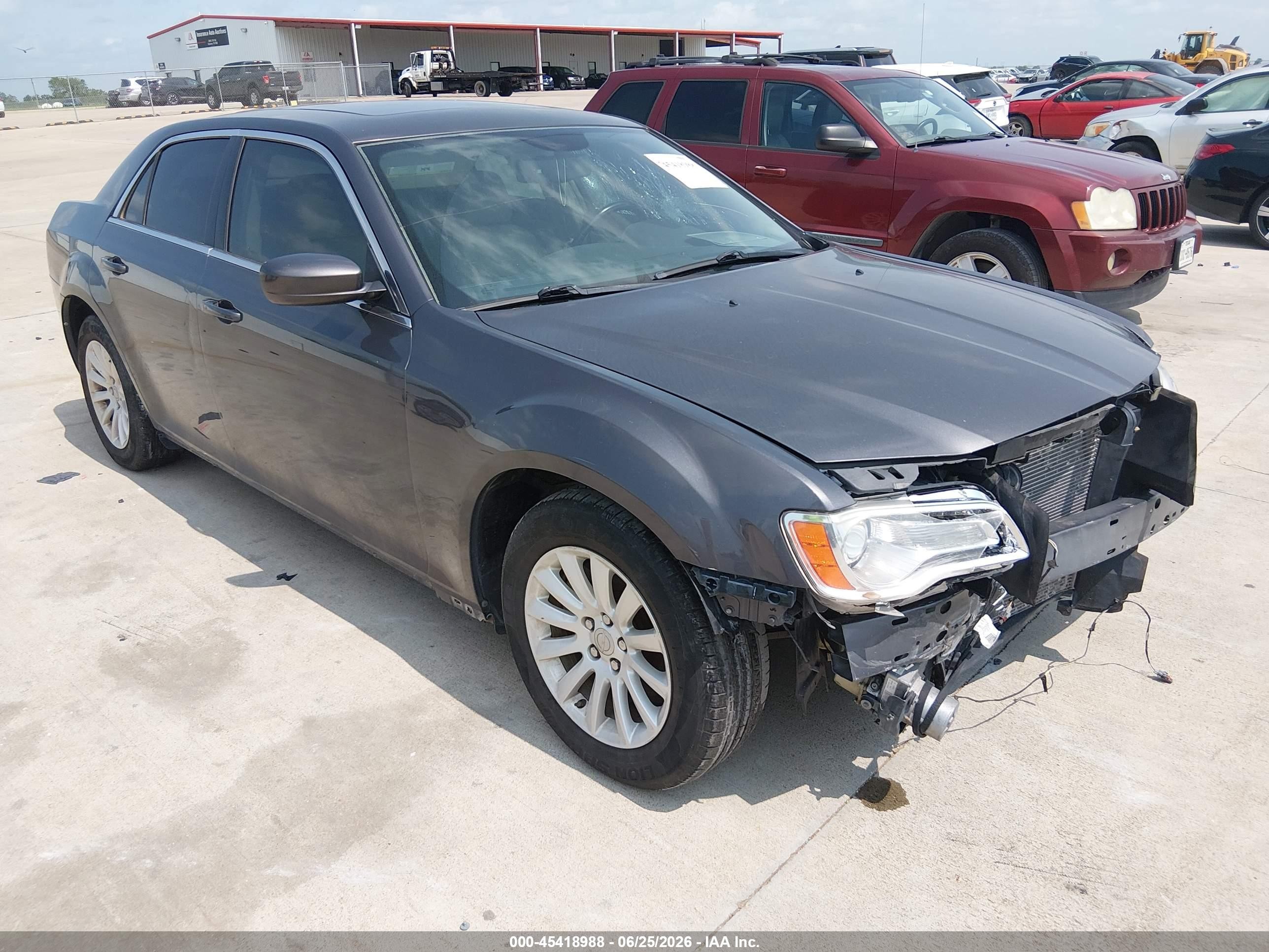 2013 Chrysler 300 Motown Gray vin: 2C3CCAAG3DH658942