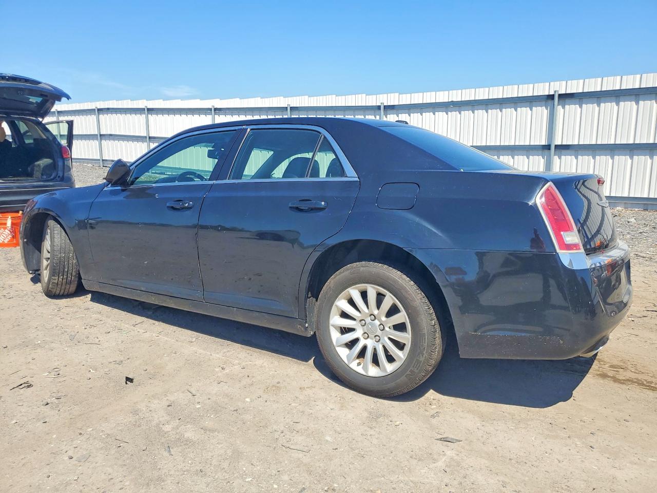 2014 Chrysler 300 Black vin: 2C3CCAAG3EH138709