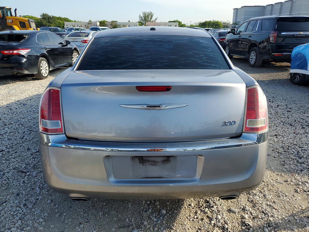 2014 Chrysler 300 Silver vin: 2C3CCAAG3EH141609
