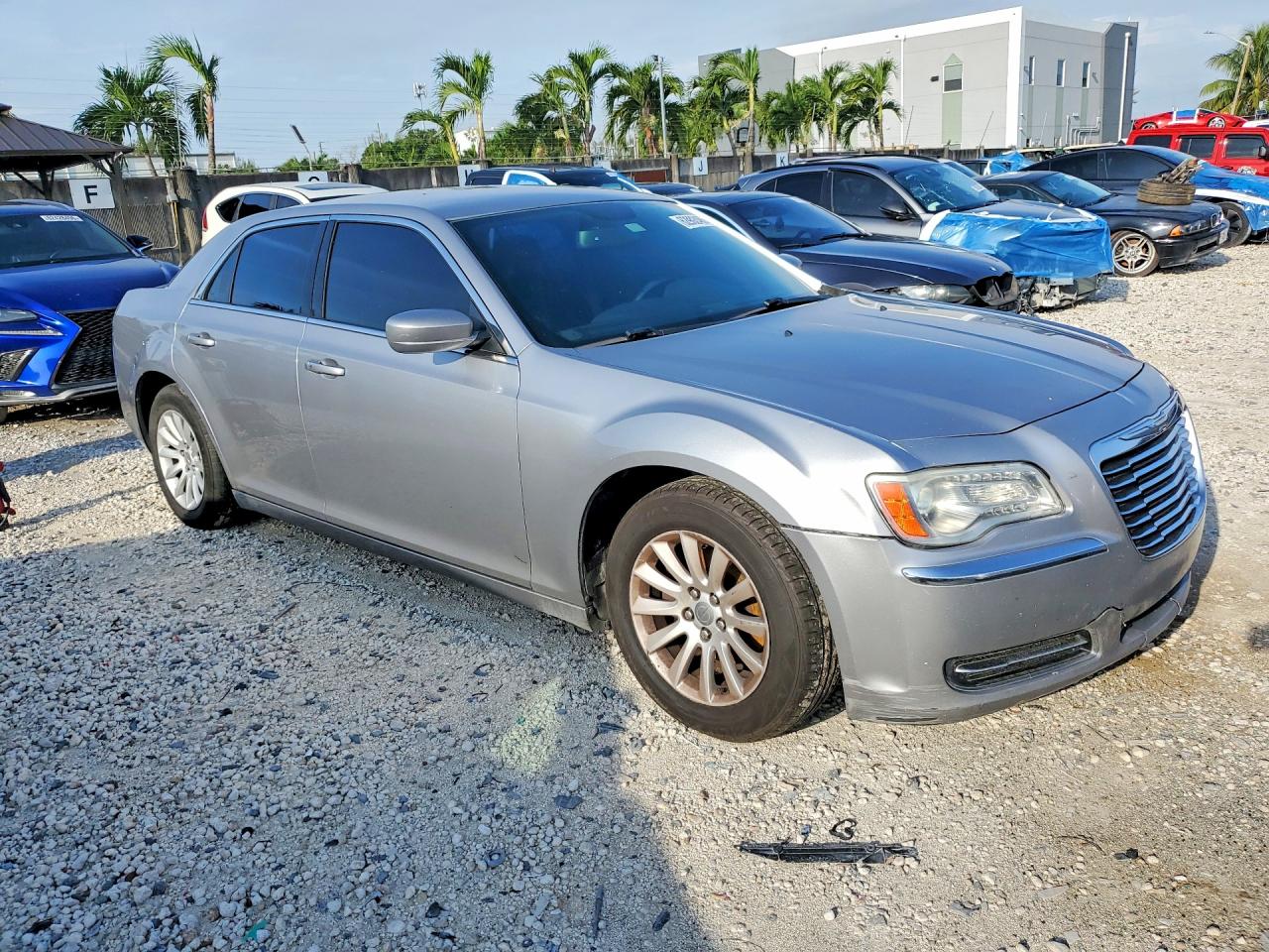 2014 Chrysler 300 Silver vin: 2C3CCAAG3EH141609