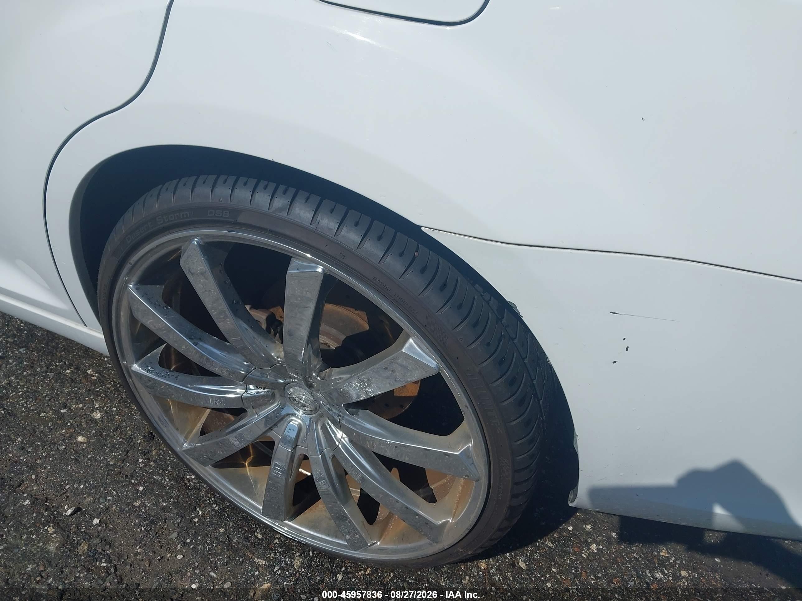 2014 Chrysler 300 White vin: 2C3CCAAG3EH175758