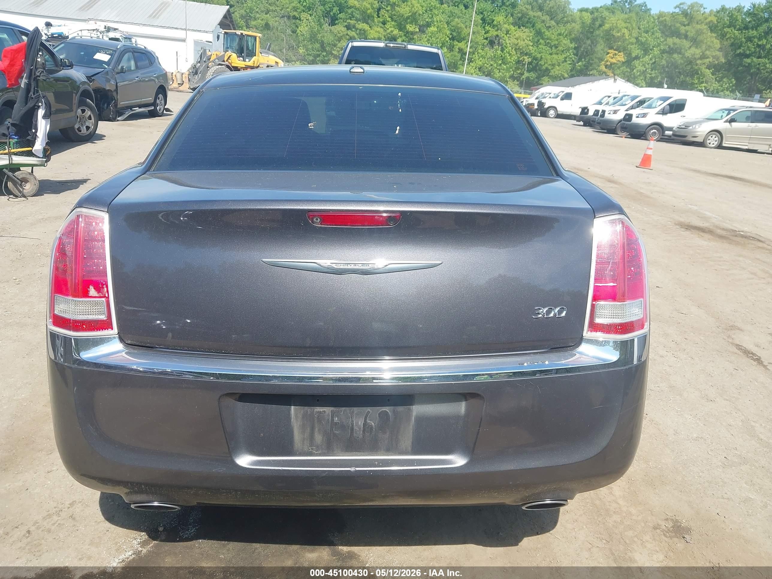 2014 Chrysler 300   Gray vin: 2C3CCAAG3EH179227