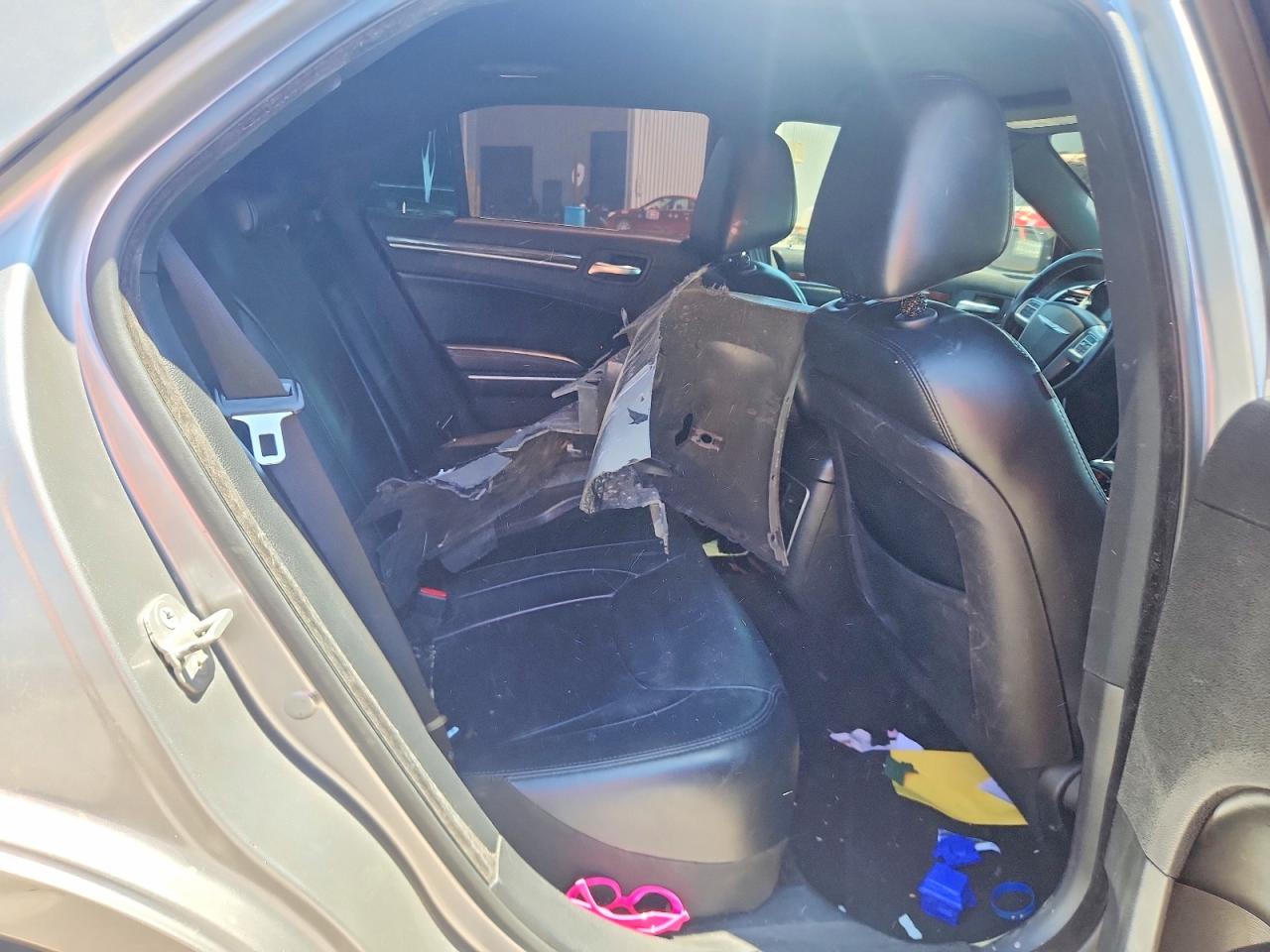 2014 Chrysler 300 Silver vin: 2C3CCAAG3EH289002