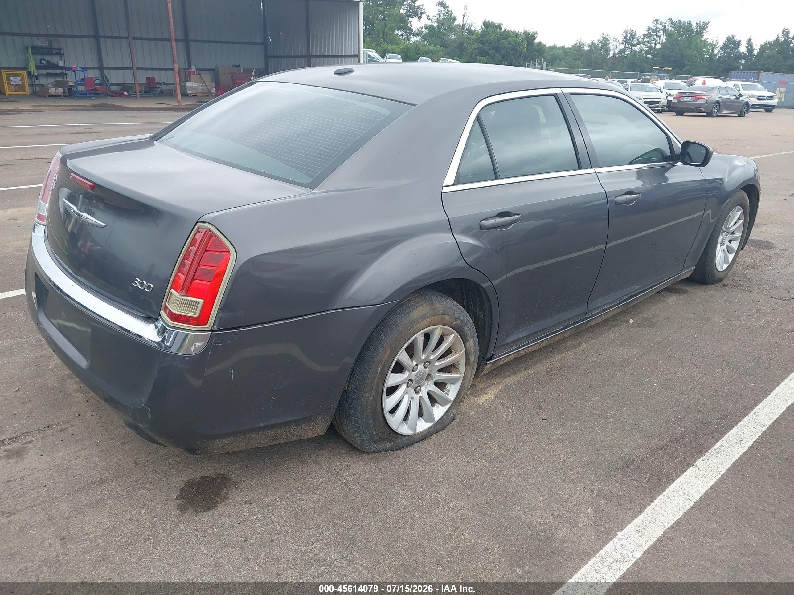 2014 Chrysler 300   Gray vin: 2C3CCAAG3EH289078