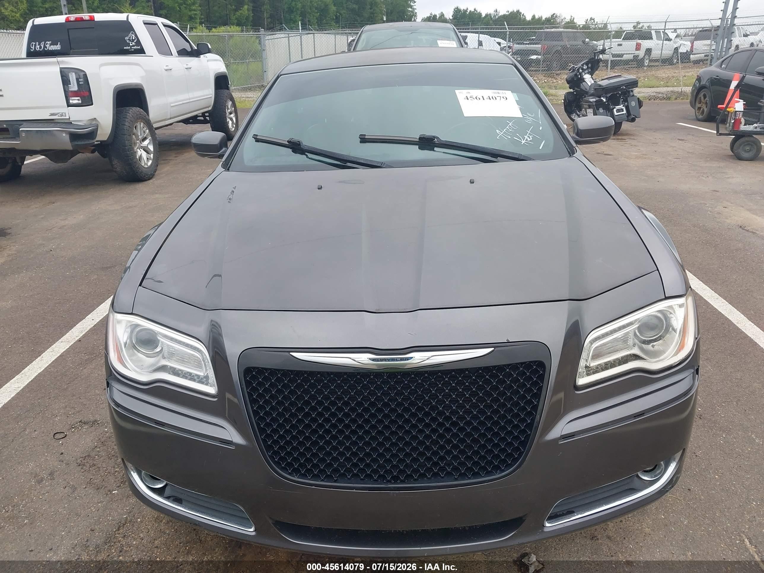 2014 Chrysler 300   Gray vin: 2C3CCAAG3EH289078