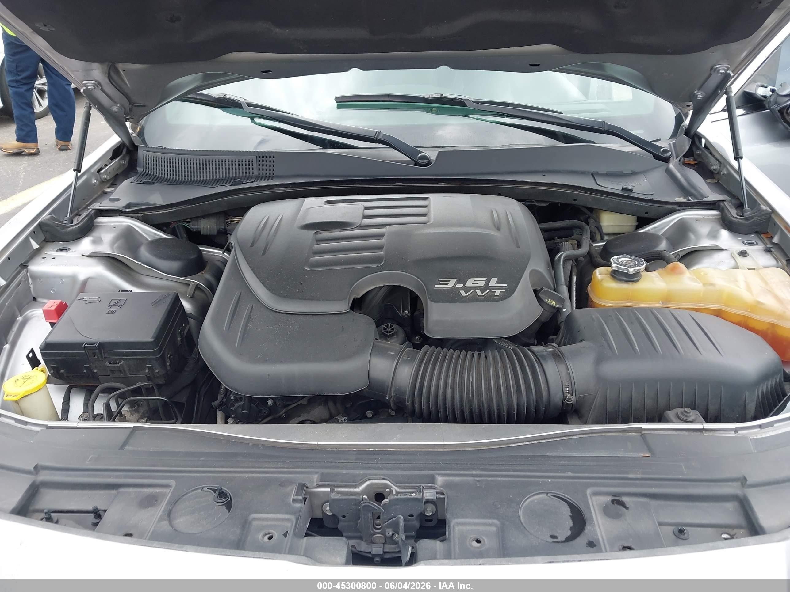 2014 Chrysler 300   Silver vin: 2C3CCAAG3EH289081