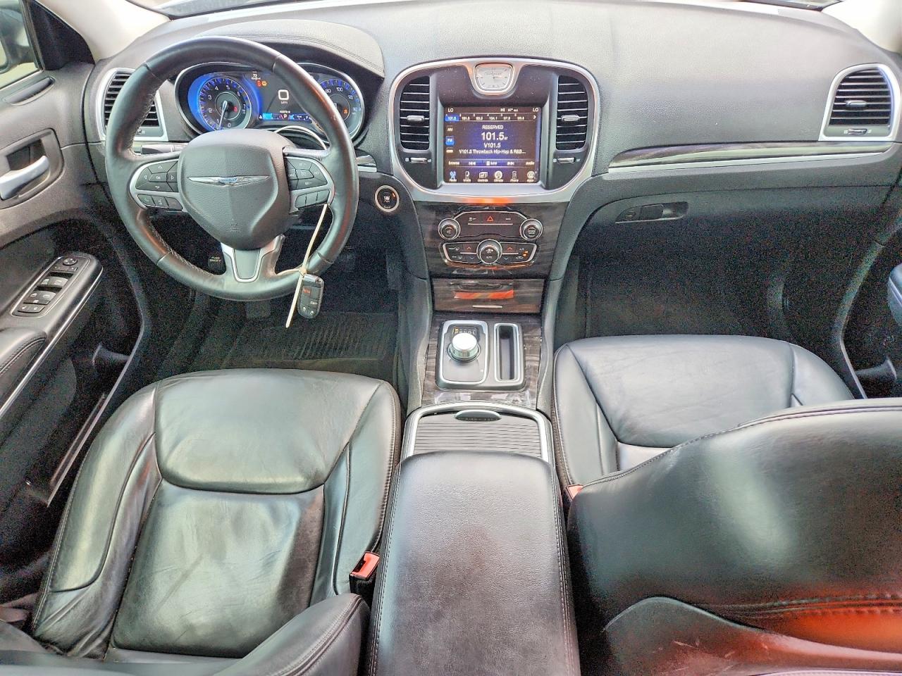 2015 Chrysler 300 Limited Черный vin: 2C3CCAAG3FH742987