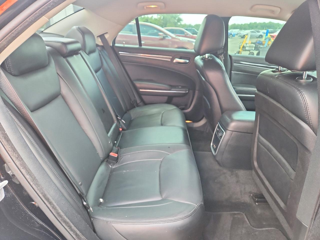 2015 Chrysler 300 Limited Черный vin: 2C3CCAAG3FH742987