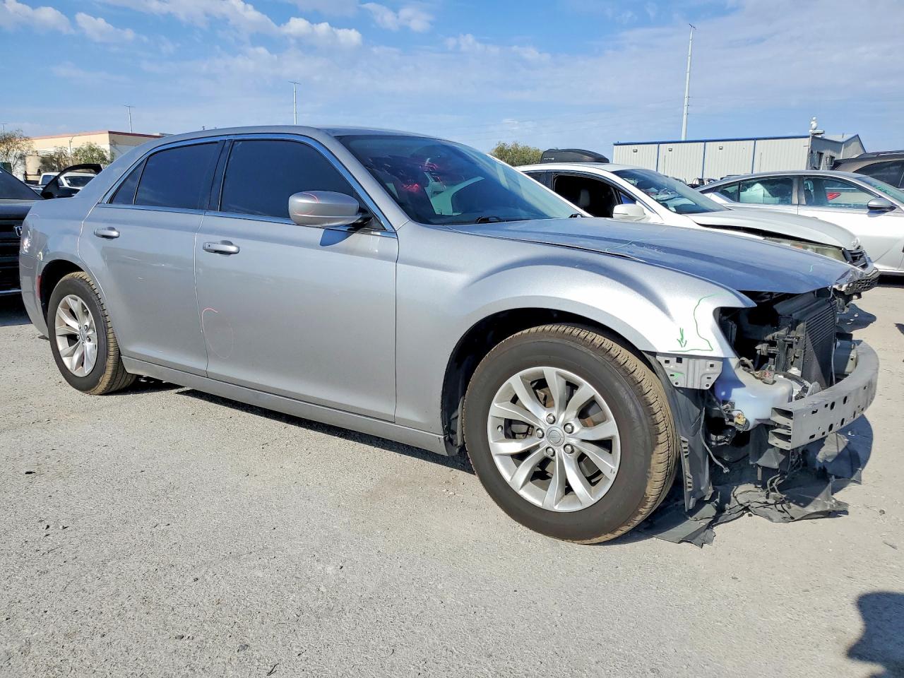 2015 Chrysler 300 Limited Серый vin: 2C3CCAAG3FH792160