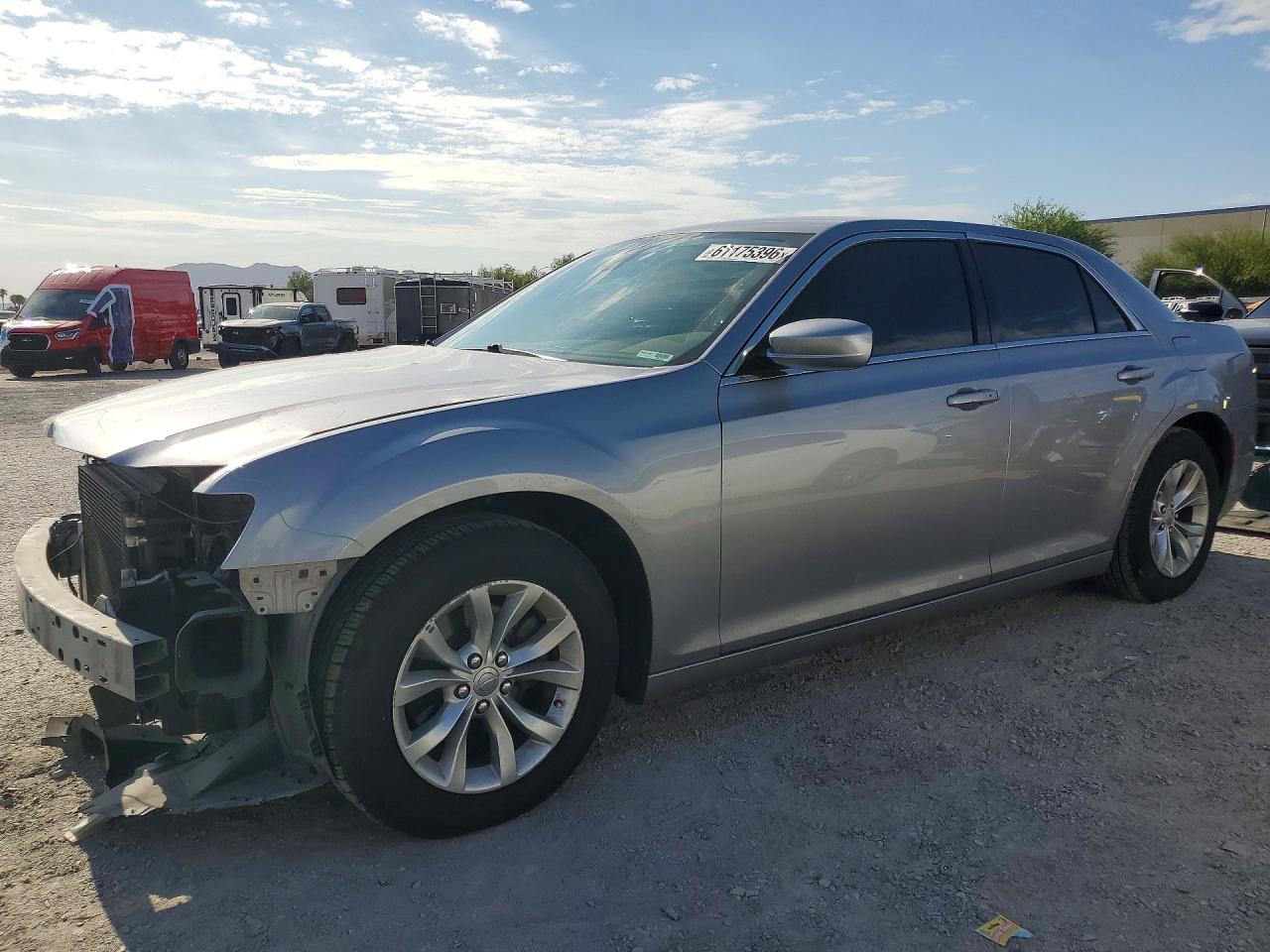 2015 Chrysler 300 Limited Серый vin: 2C3CCAAG3FH792160