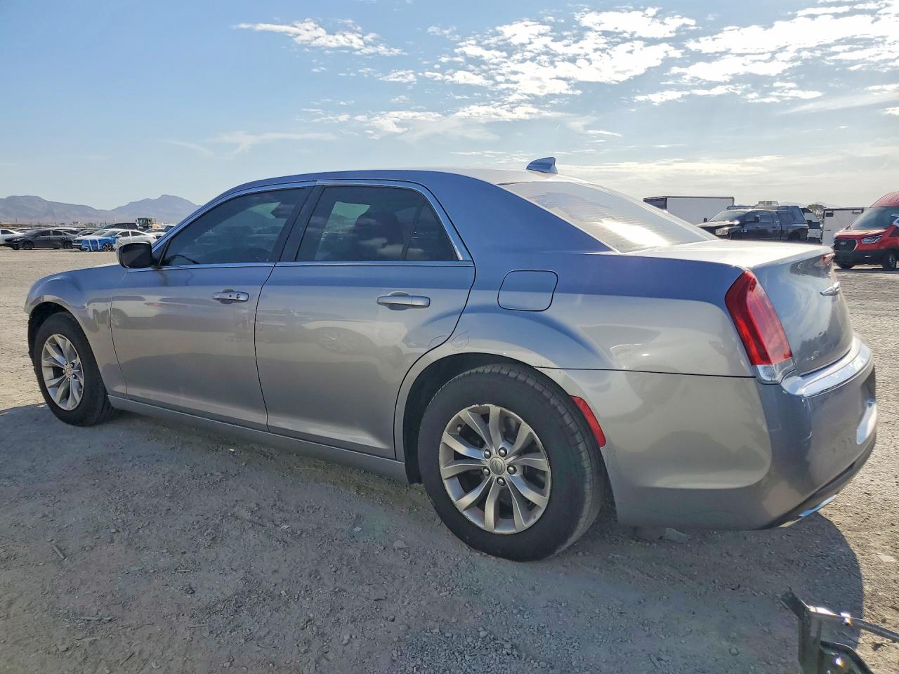 2015 Chrysler 300 Limited Серый vin: 2C3CCAAG3FH792160
