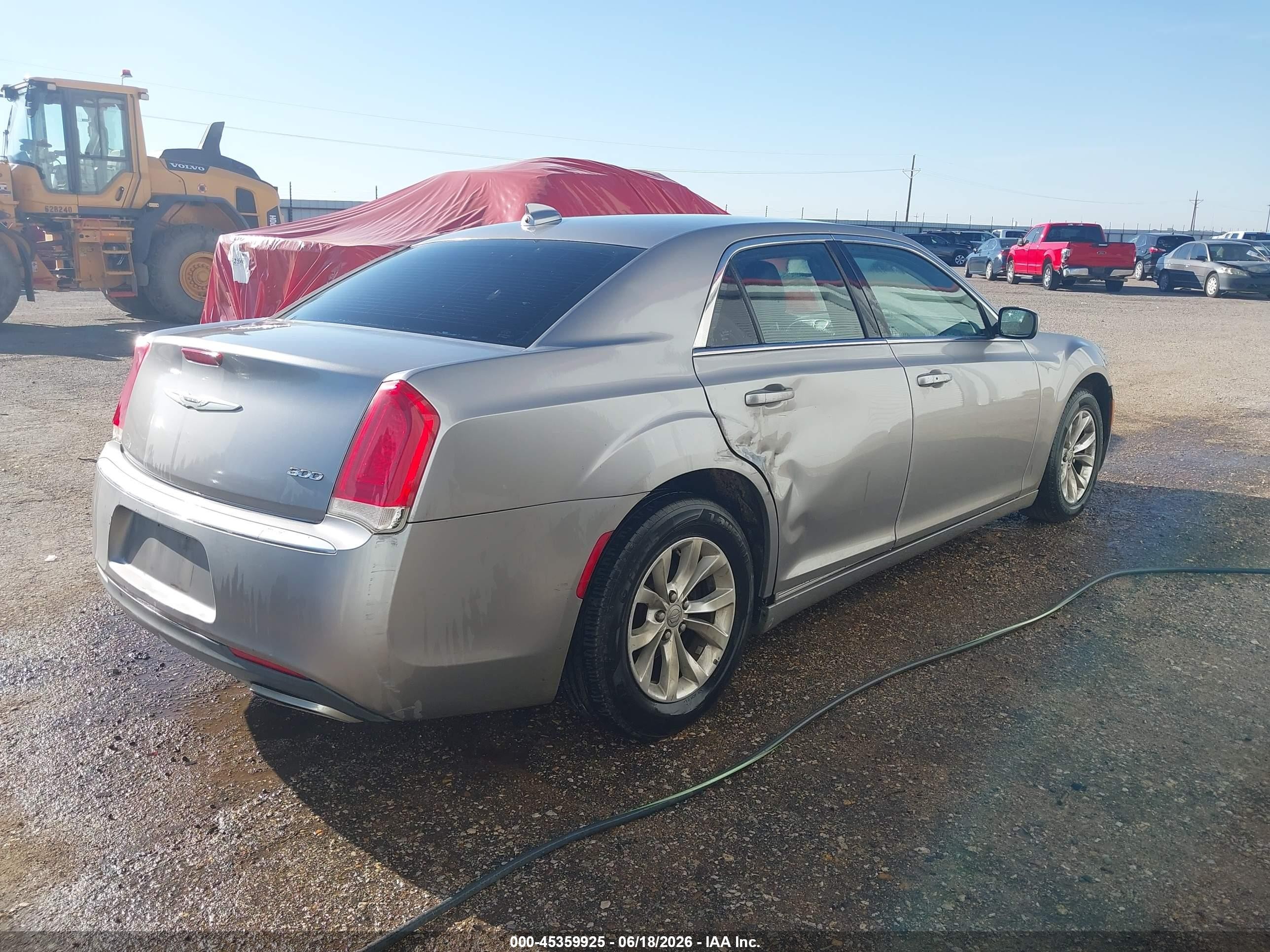 2015 Chrysler 300 Limited Silver vin: 2C3CCAAG3FH807482
