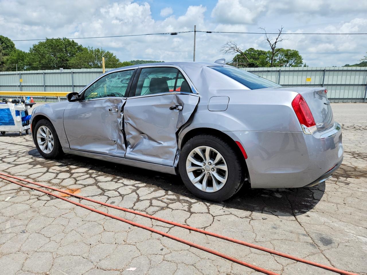 2015 Chrysler 300 Limited Silver vin: 2C3CCAAG3FH837906